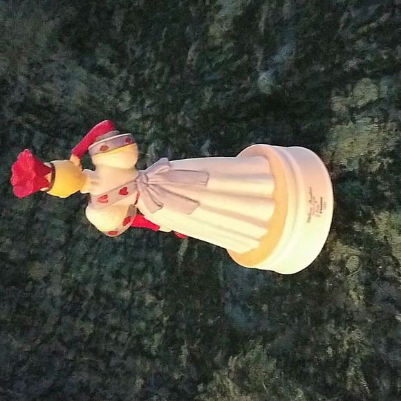 Queen of Hearts music box. - Picture 2 of 3